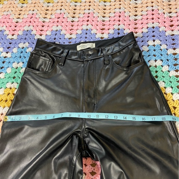 Abercrombie & Fitch The 90’s Straight Leg Ultra High Rise Faux-Leather Pants 27 - Picture 6 of 12